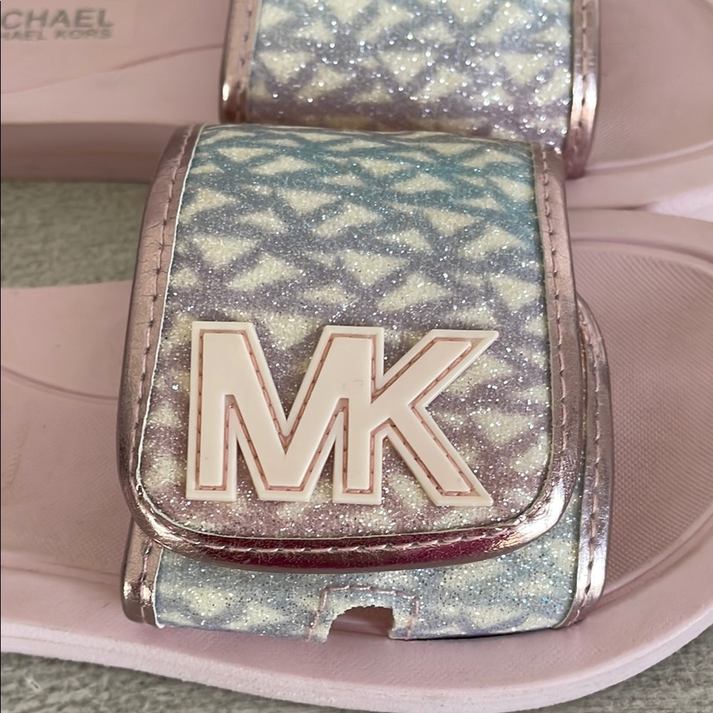 Michael Kors Little Girl's Eli-Seneca Slides Sandals Unicorn Glitter/Pink - Picture 2 of 4
